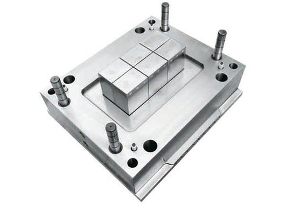 Single Shot Injection Molding Services / Lead Acid Battery Box Injection Mold Tooling
